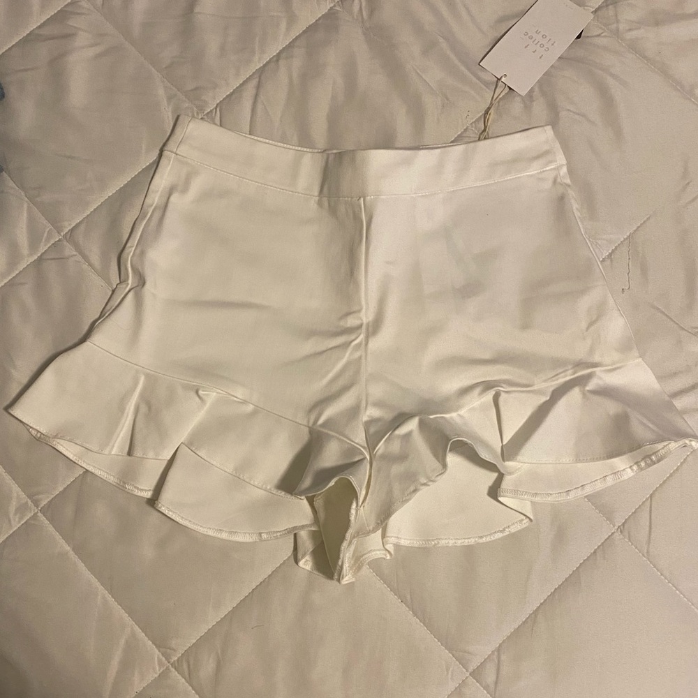 COPY - White Zara shorts